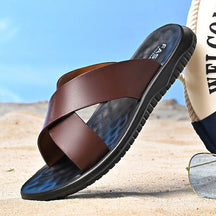 Chinelo Masculina Ergonômica de Couro Antiderrapante
