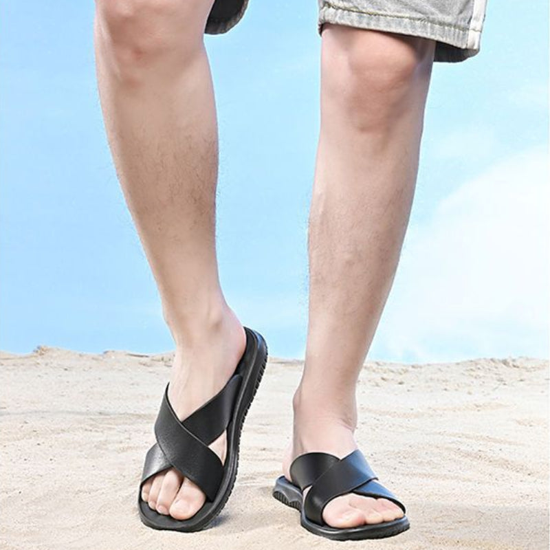 Chinelo Masculina Ergonômica de Couro Antiderrapante