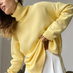 Suéter Feminino Gola Alta Alongado | ElegantEase